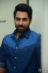 Actor Shiva Kandukuri Interview Stills